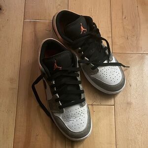 Jordan Men's Black, White, and Orange Sneakers